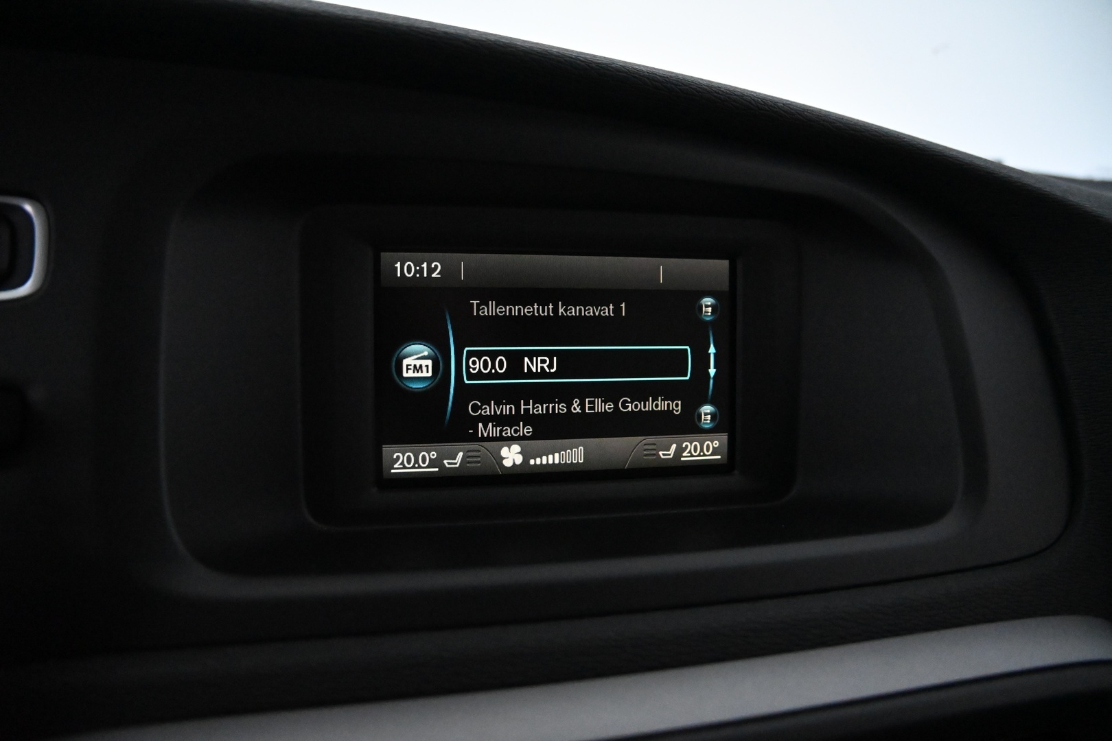 VOLVO V40 2014