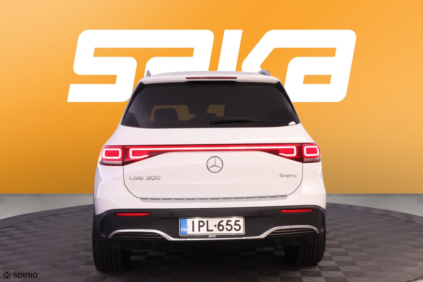 MERCEDES-BENZ EQB 2022