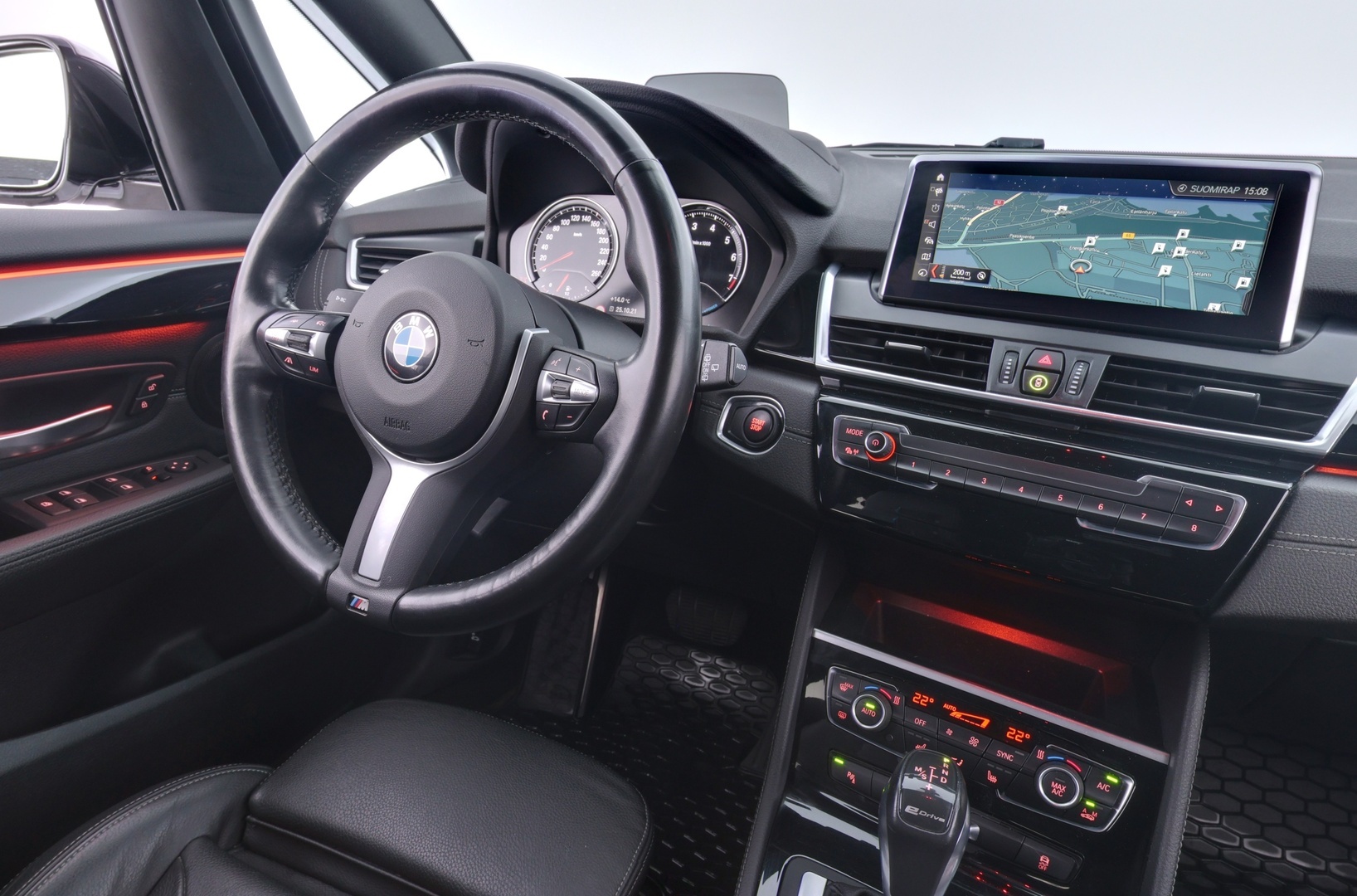 BMW 225 2019