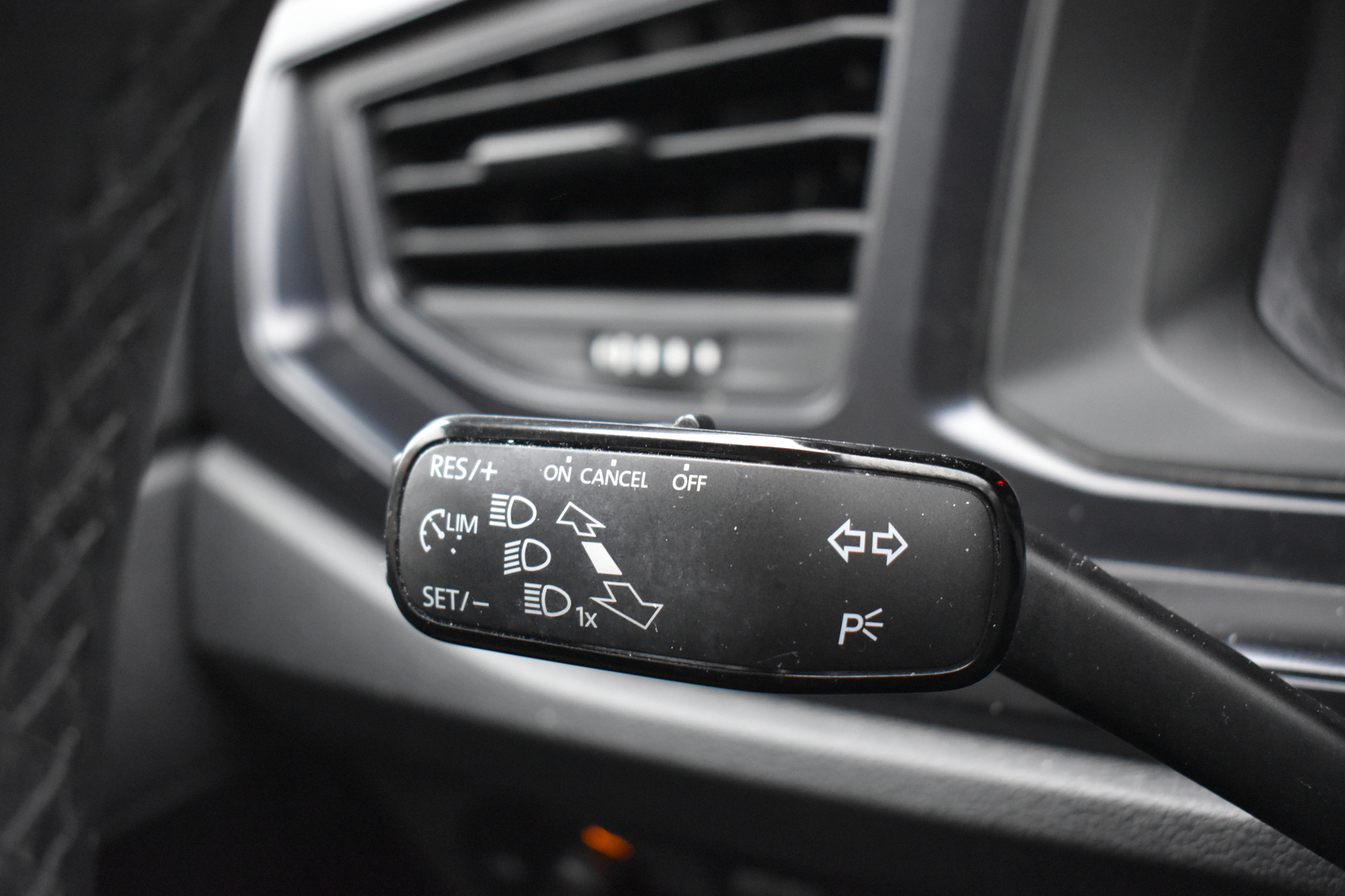 VOLKSWAGEN Polo 2021