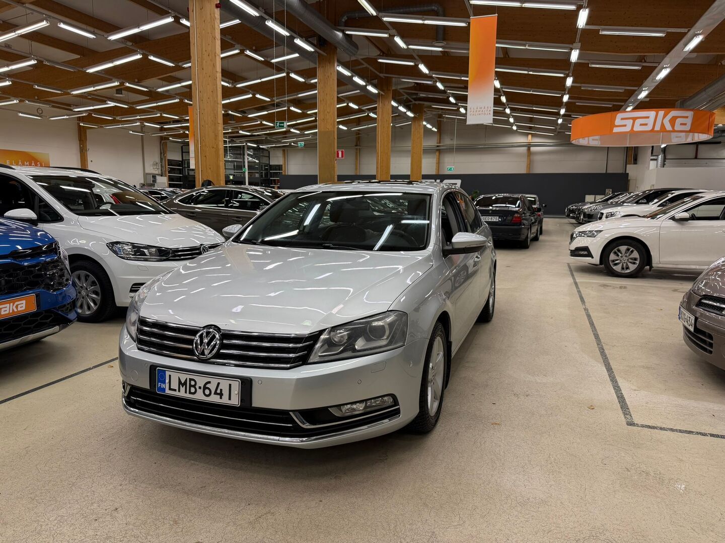 VOLKSWAGEN Passat 2013