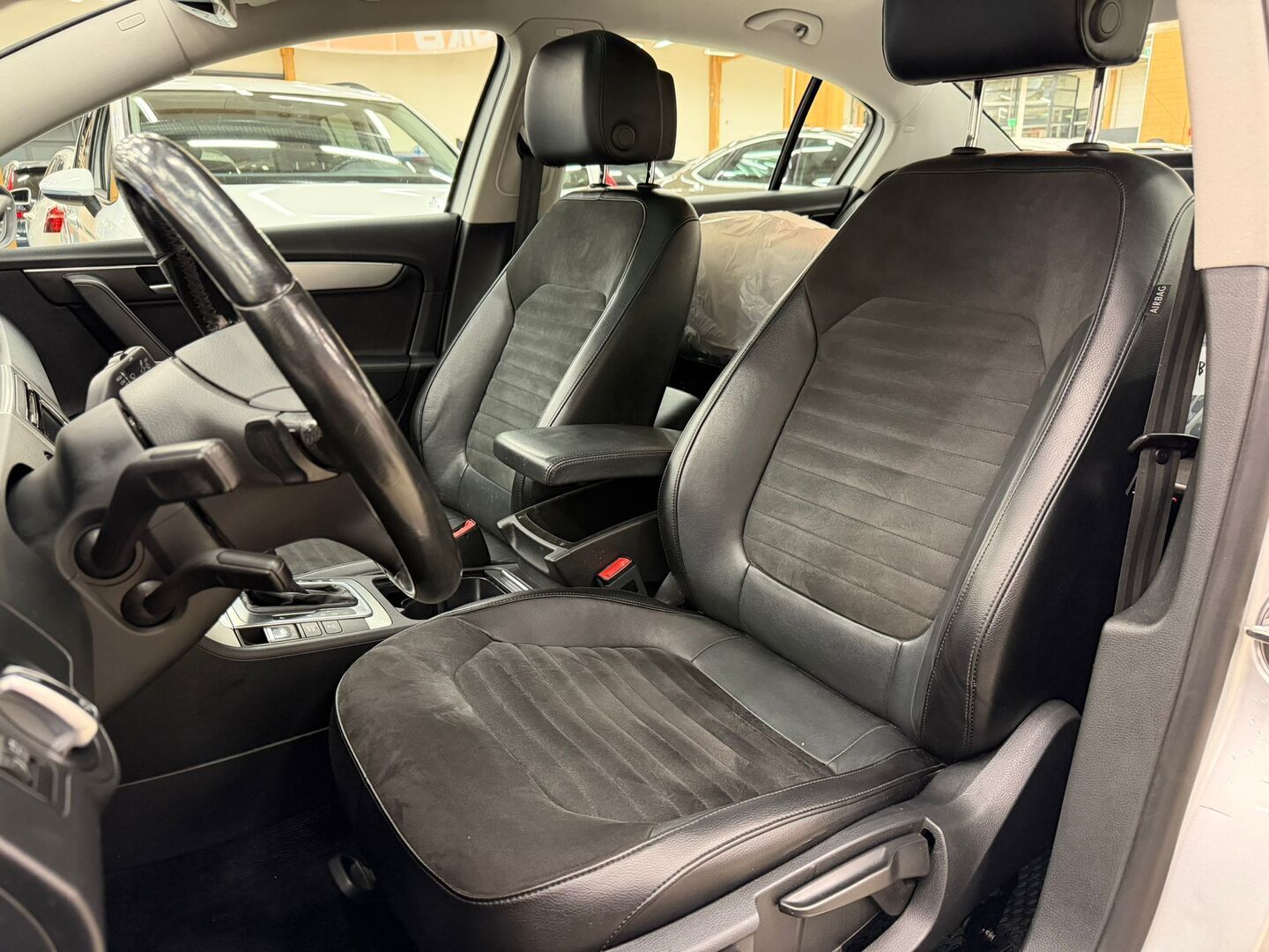 VOLKSWAGEN Passat 2013
