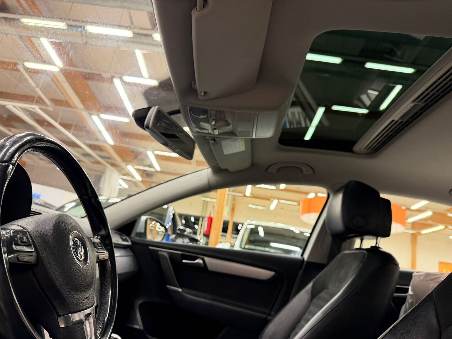 VOLKSWAGEN Passat 2013
