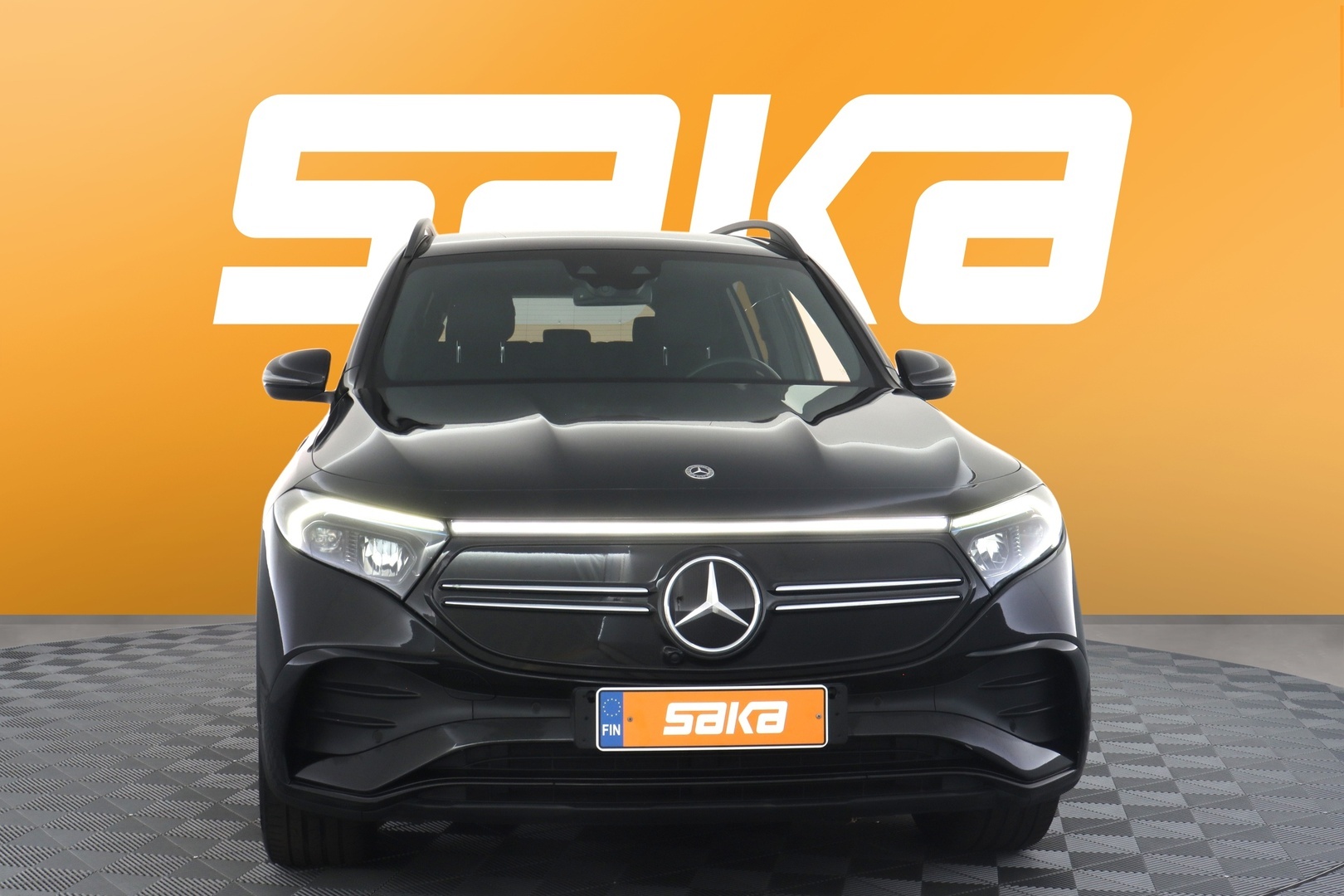 MERCEDES-BENZ EQB 2022