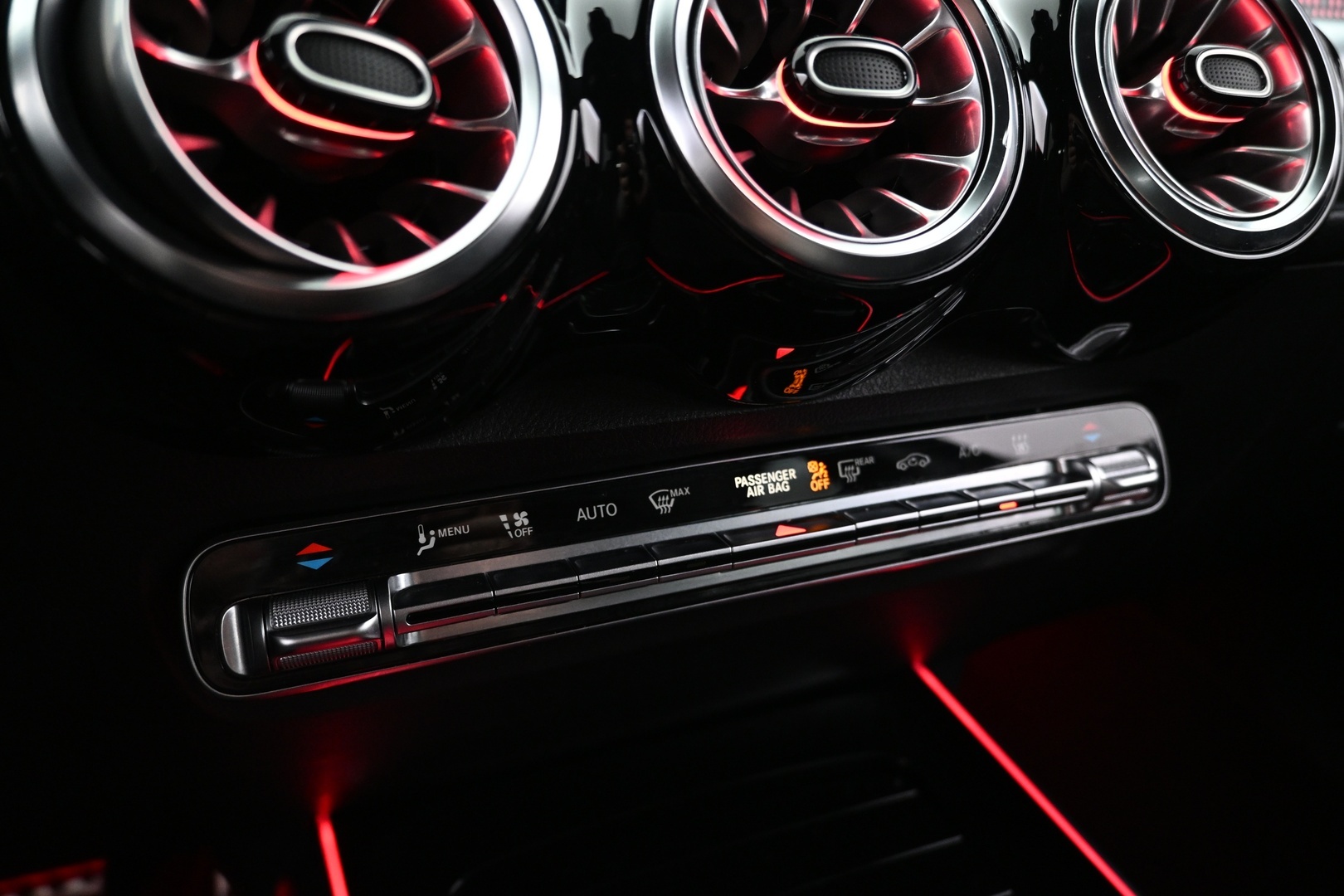 MERCEDES-BENZ EQB 2022