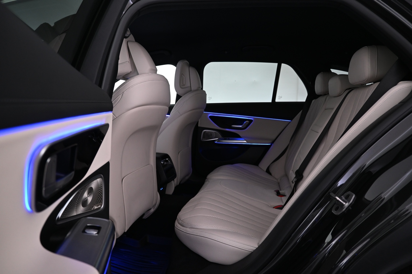 MERCEDES-BENZ E 2025