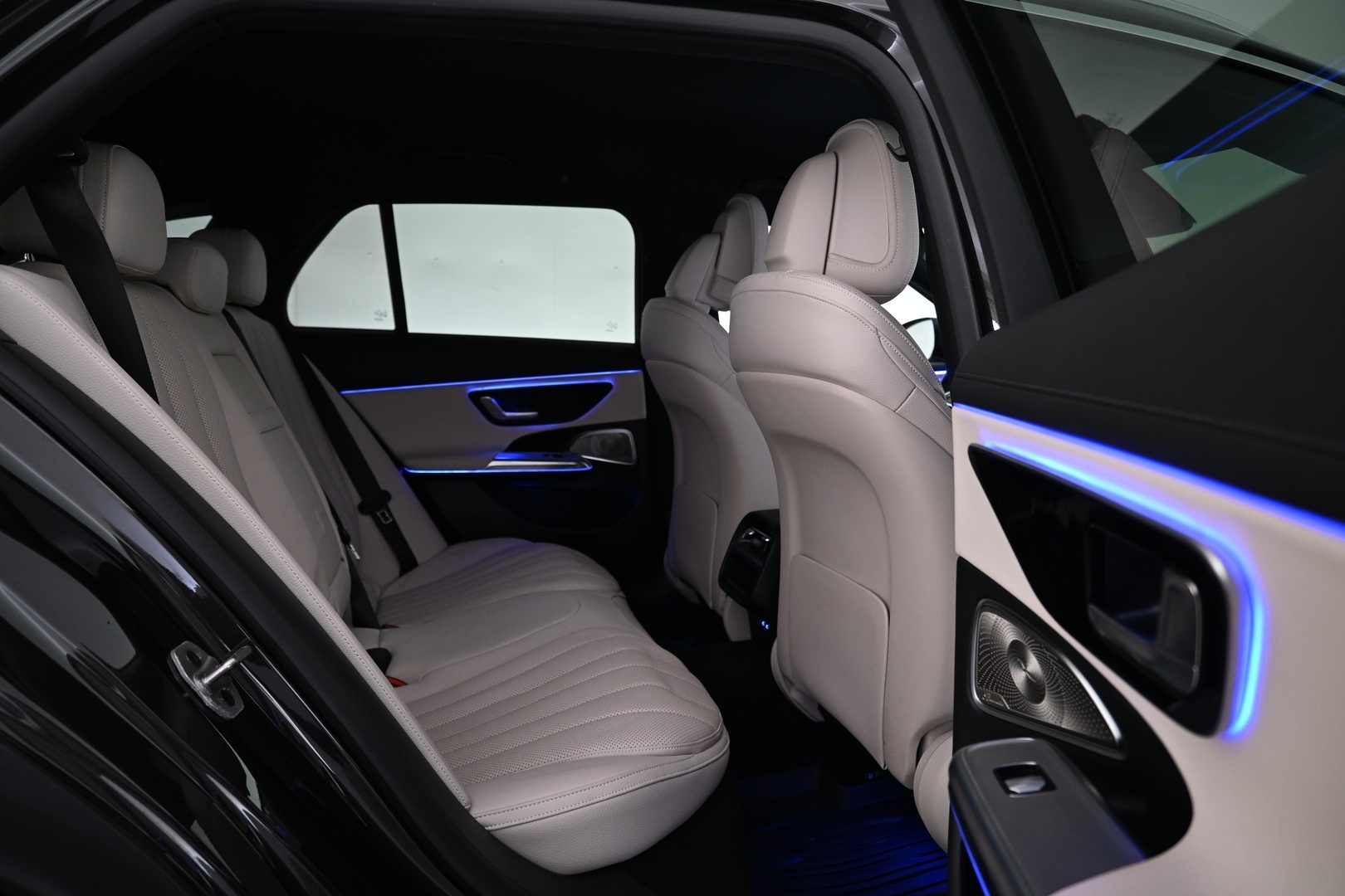 MERCEDES-BENZ E 2025