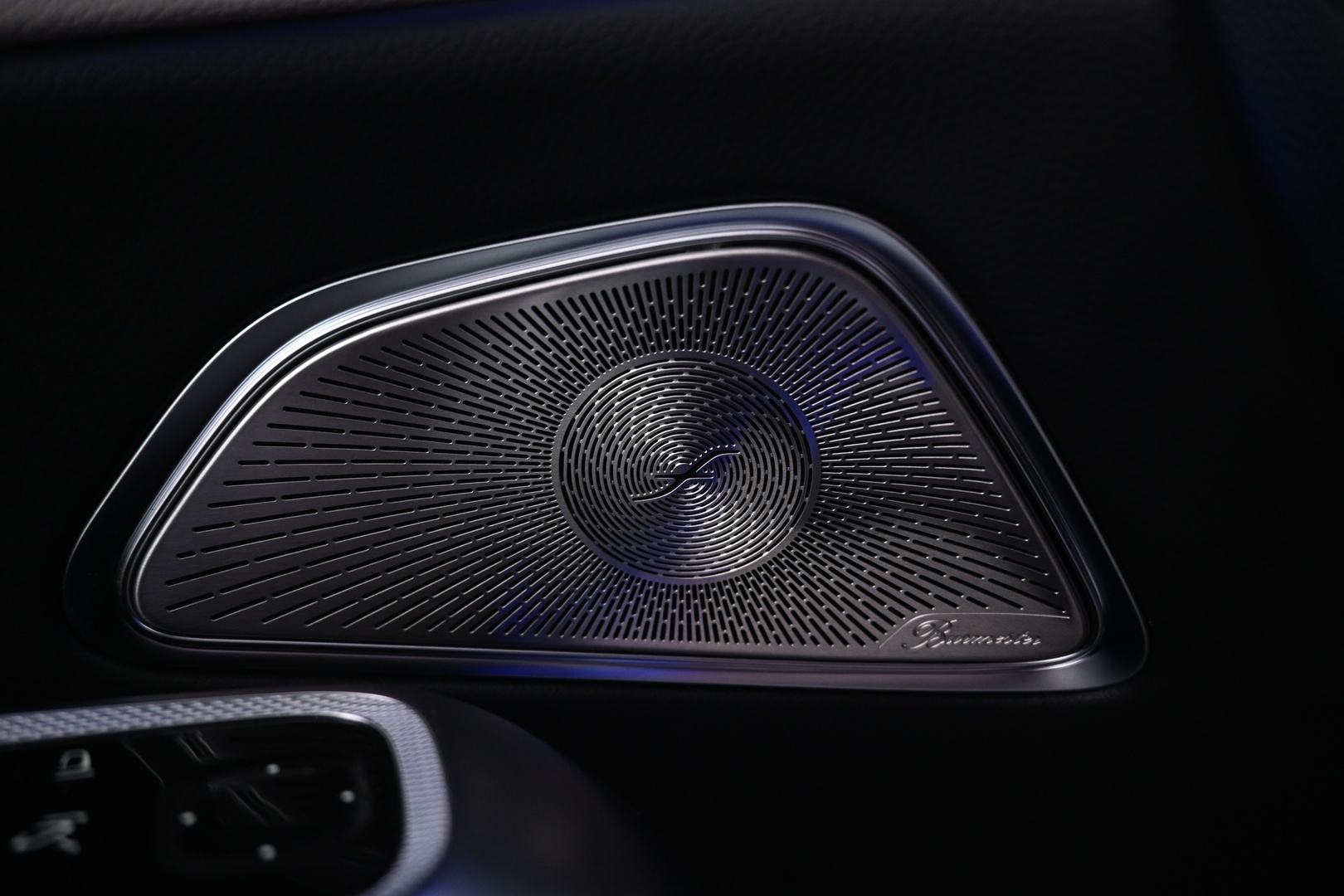 MERCEDES-BENZ E 2025