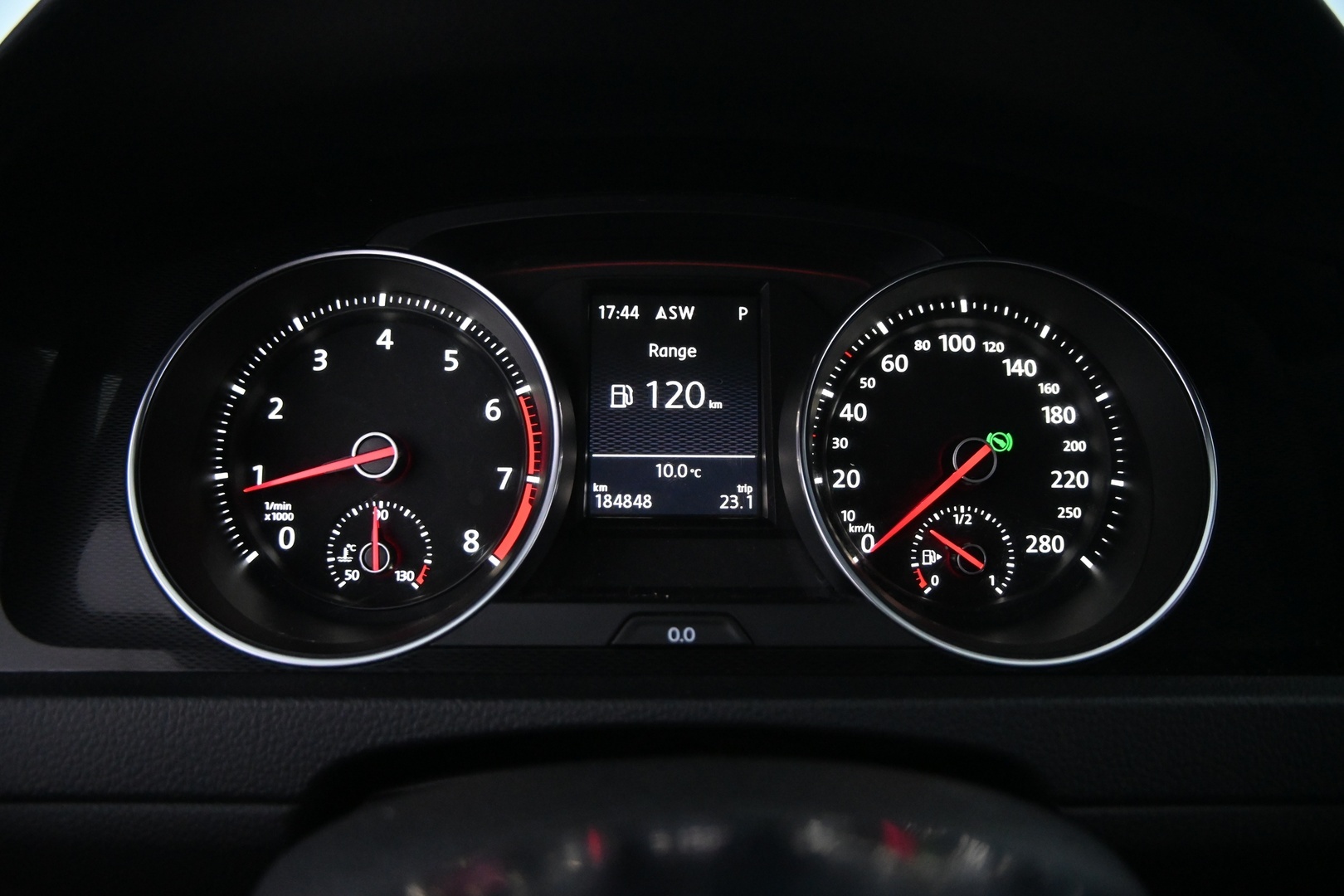 VOLKSWAGEN Golf 2014