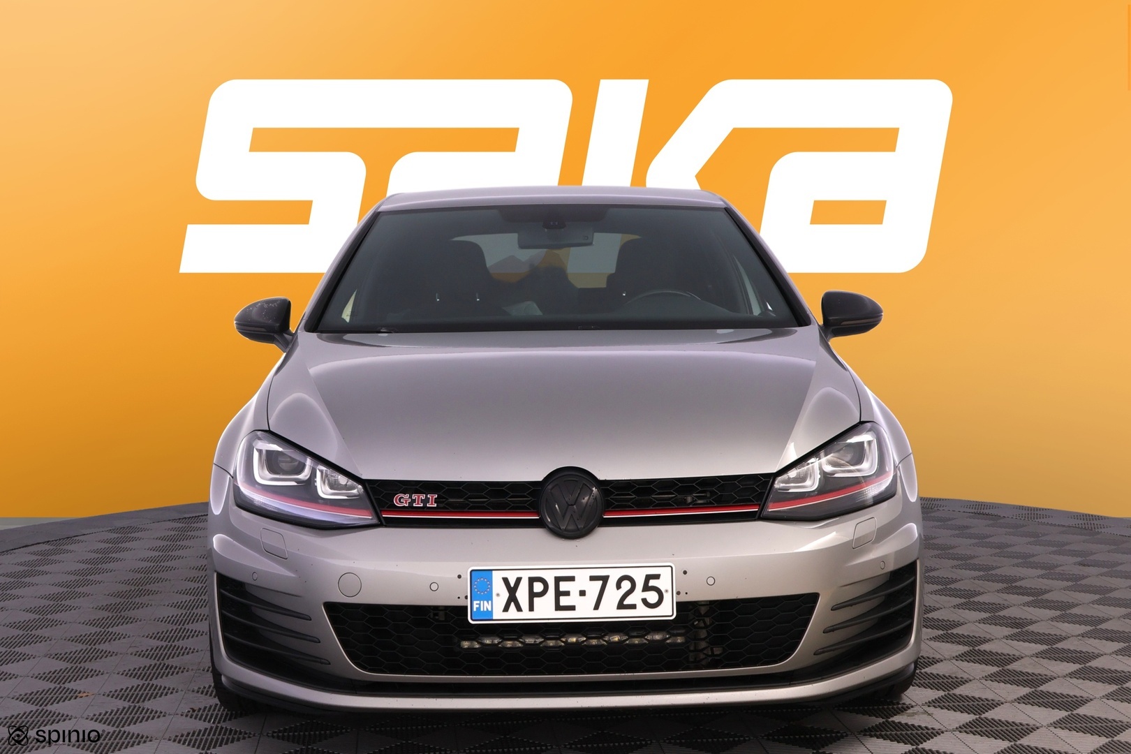 VOLKSWAGEN Golf 2014
