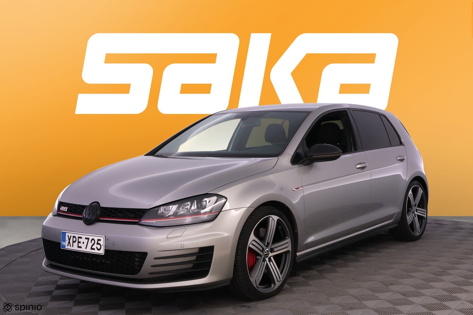VOLKSWAGEN Golf 2014