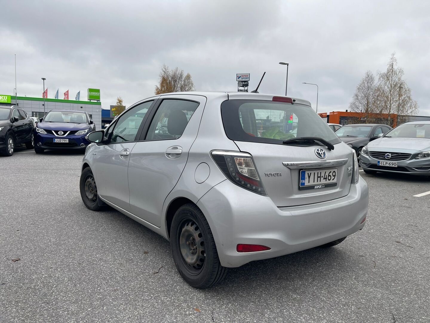 TOYOTA Yaris 2013