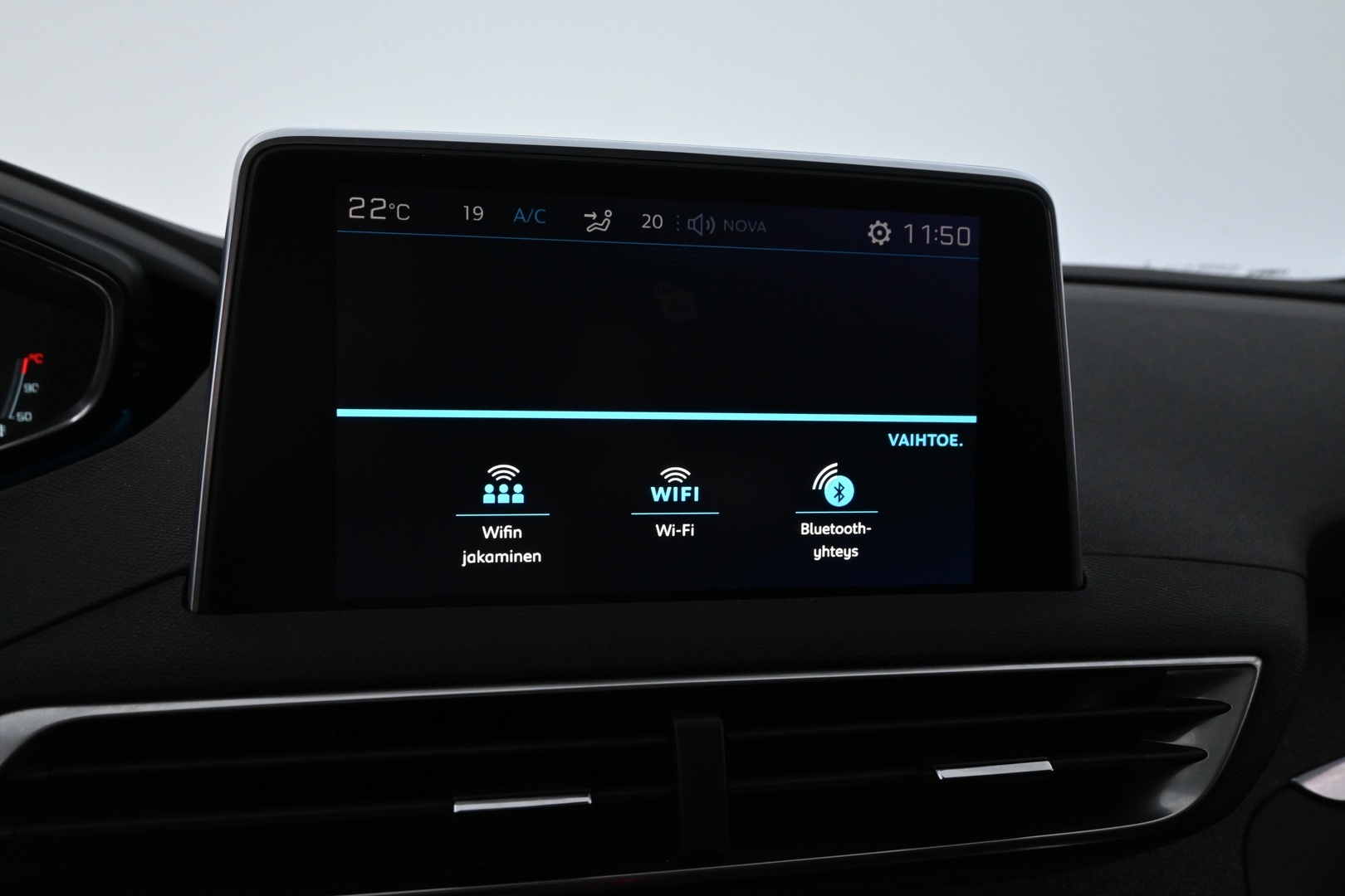PEUGEOT 5008 2018