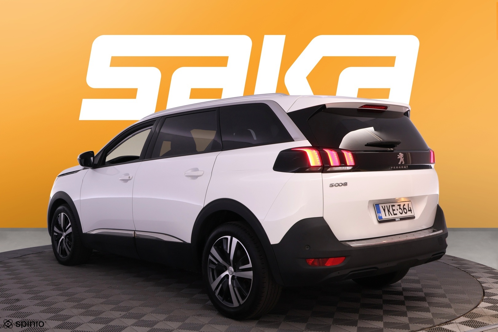 PEUGEOT 5008 2018