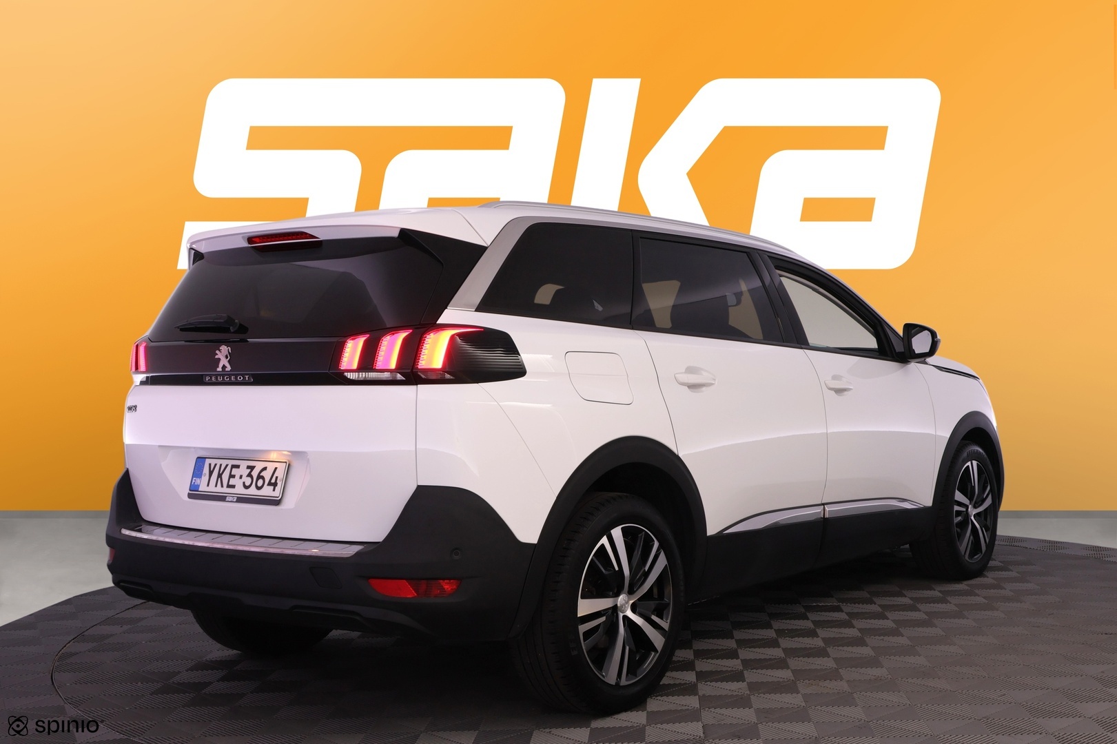 PEUGEOT 5008 2018