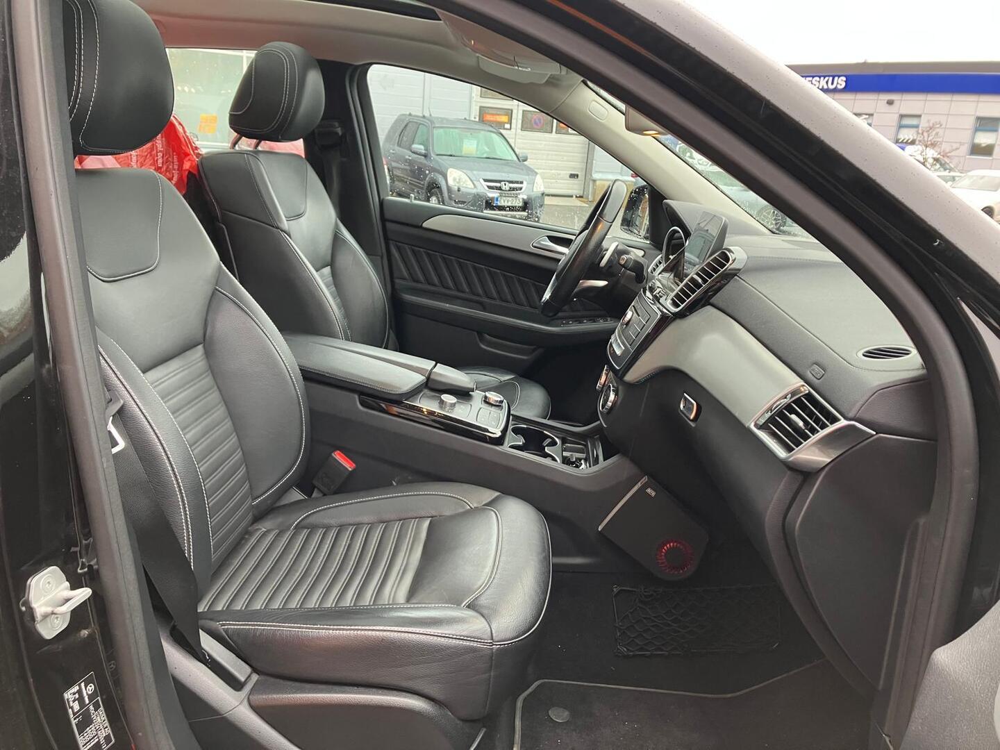 MERCEDES-BENZ GLE 2017