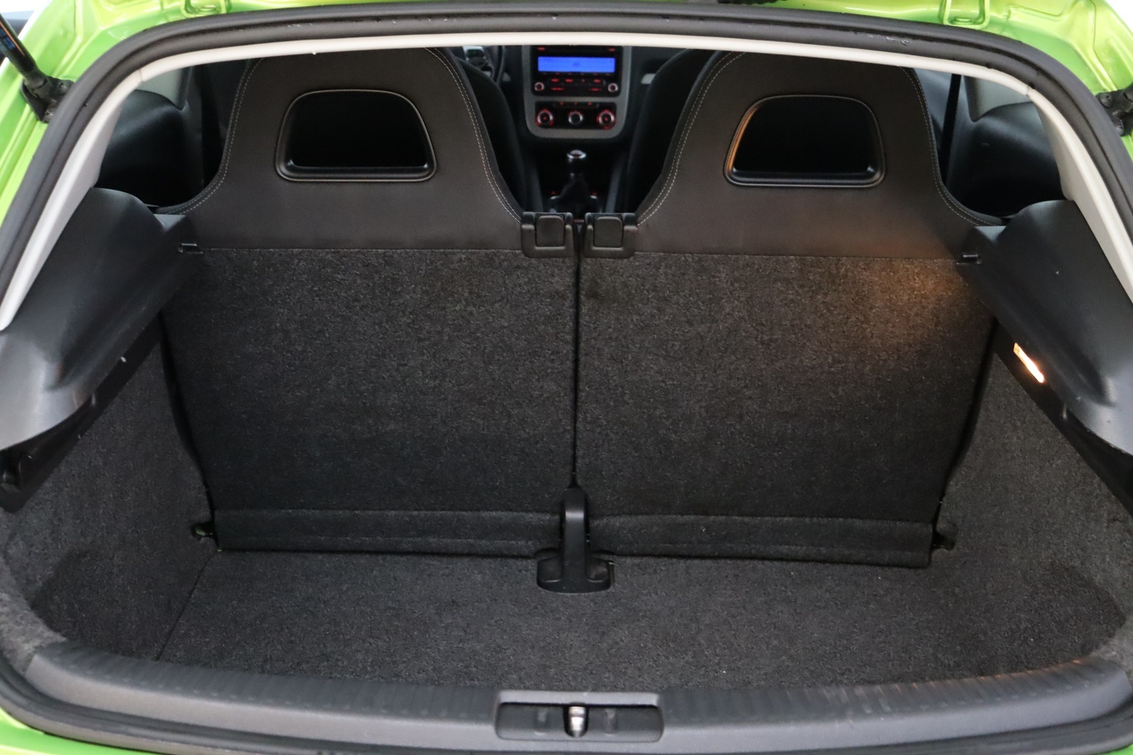 VOLKSWAGEN Scirocco 2011