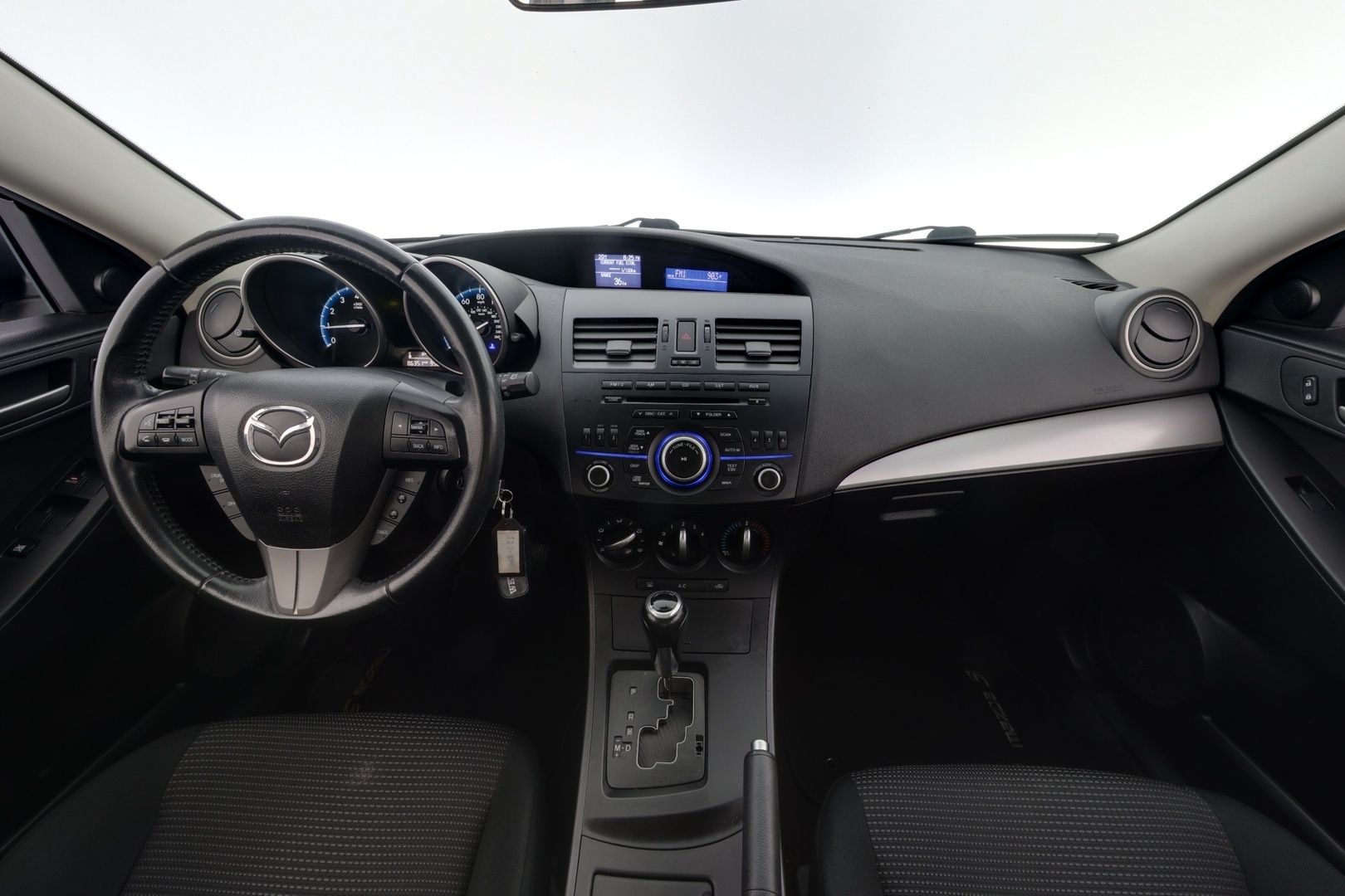 MAZDA 3 2012