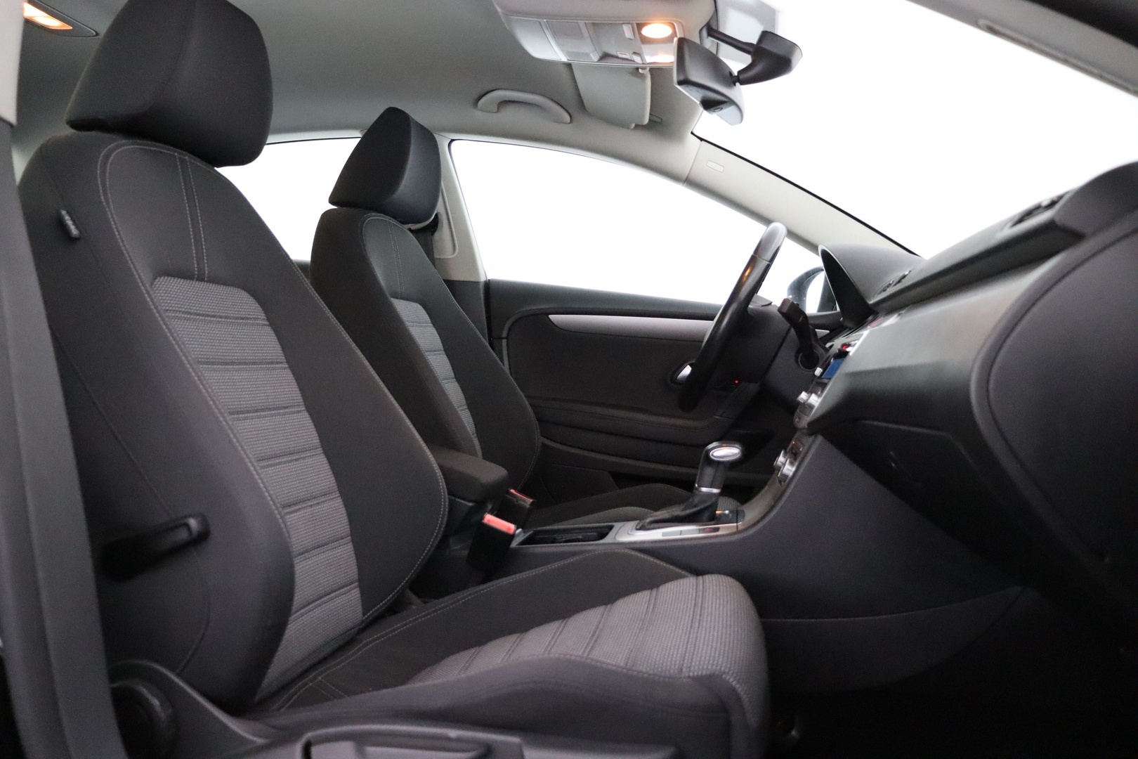 VOLKSWAGEN Passat CC 2010