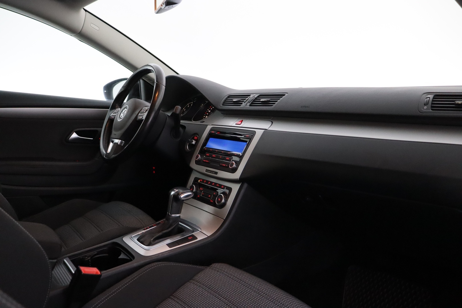 VOLKSWAGEN Passat CC 2010