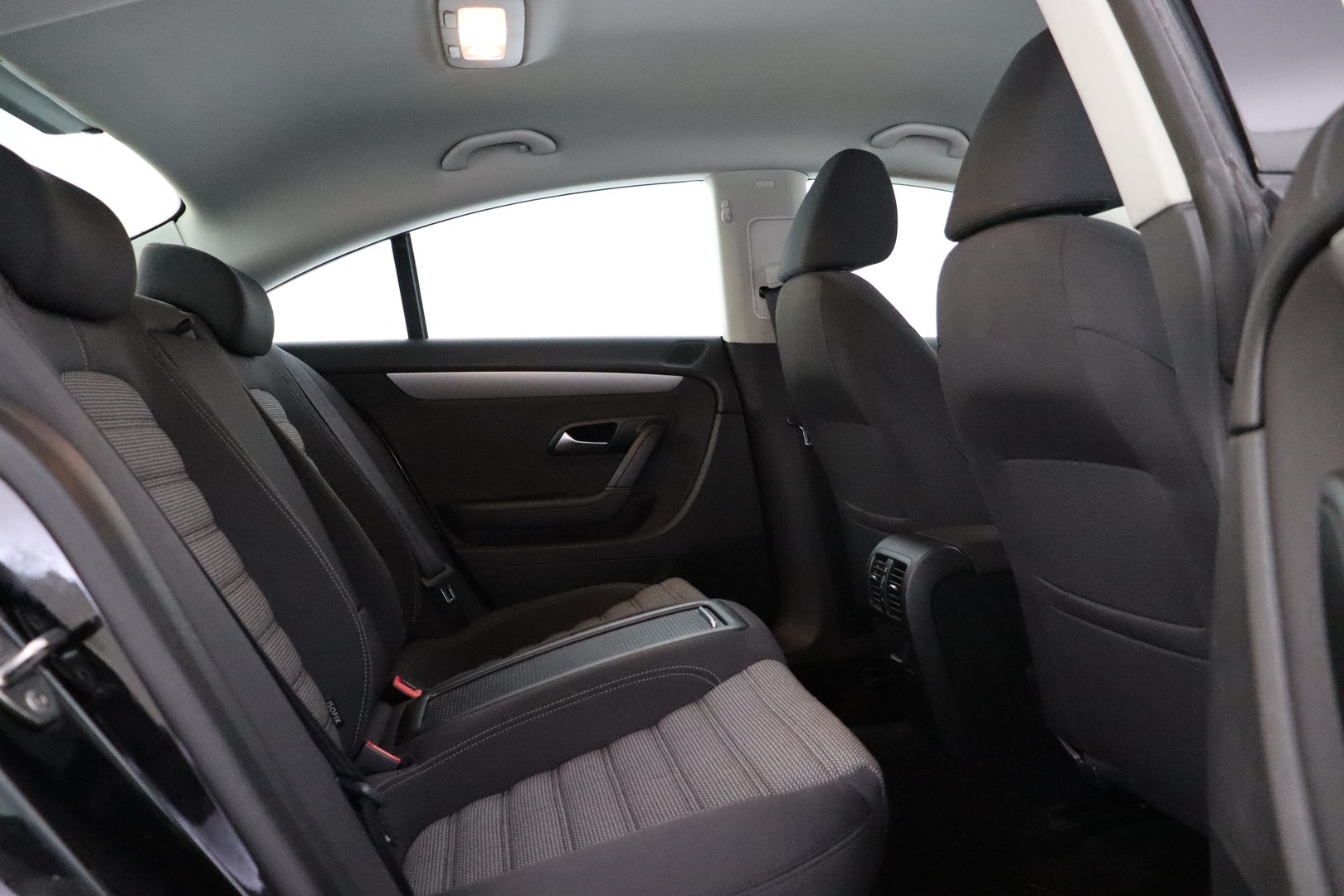 VOLKSWAGEN Passat CC 2010