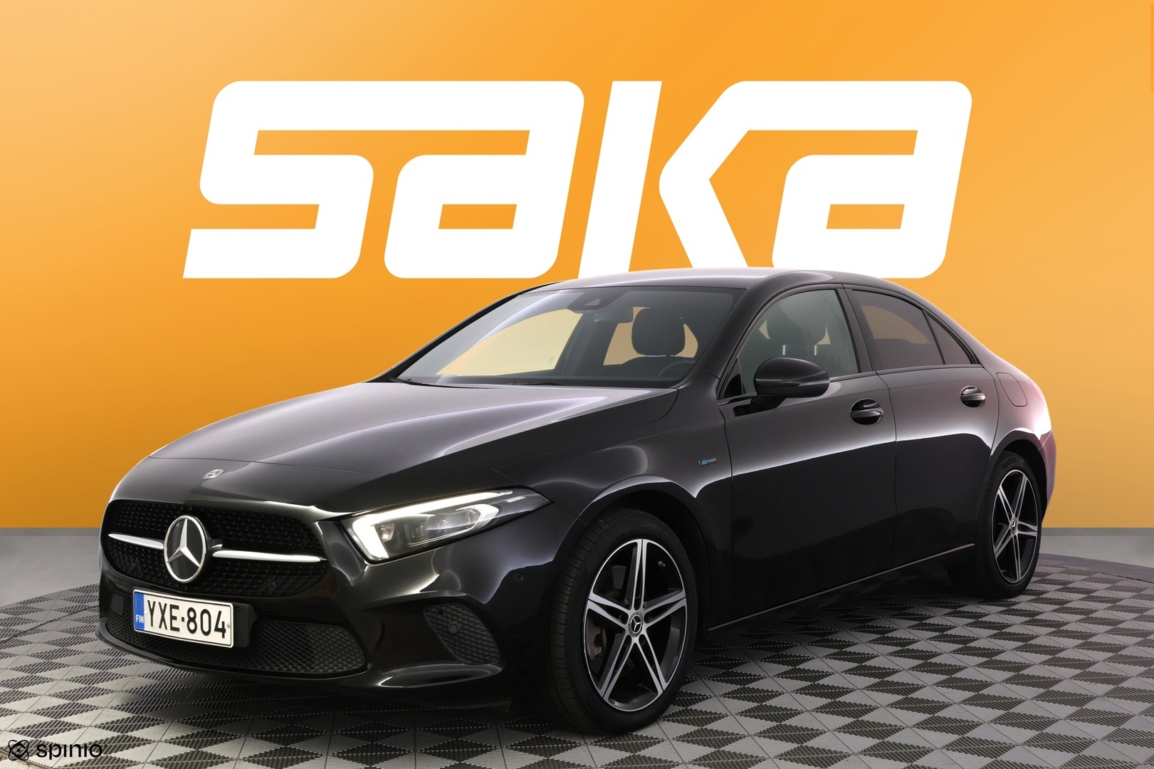 MERCEDES-BENZ A 2020