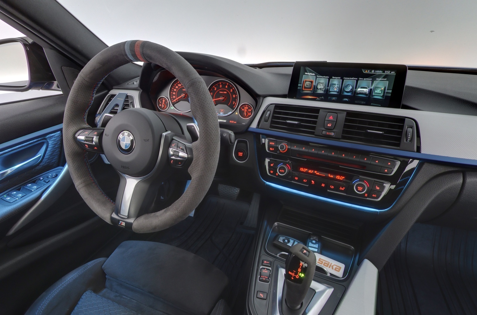 BMW 330 2017
