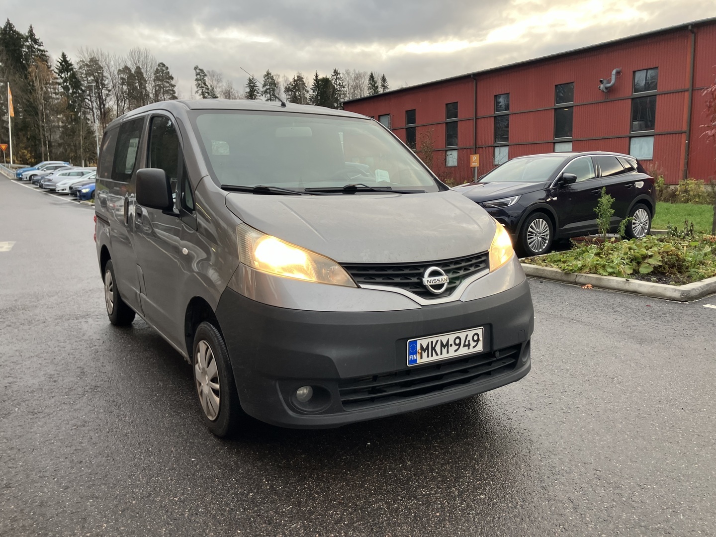 NISSAN NV200 2011