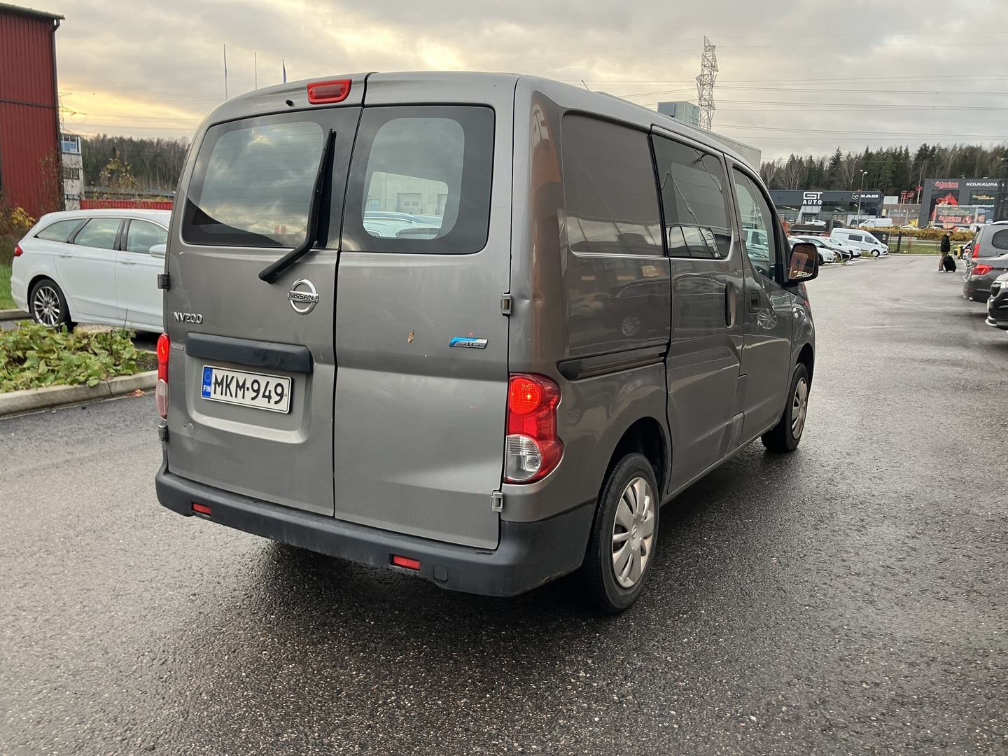 NISSAN NV200 2011