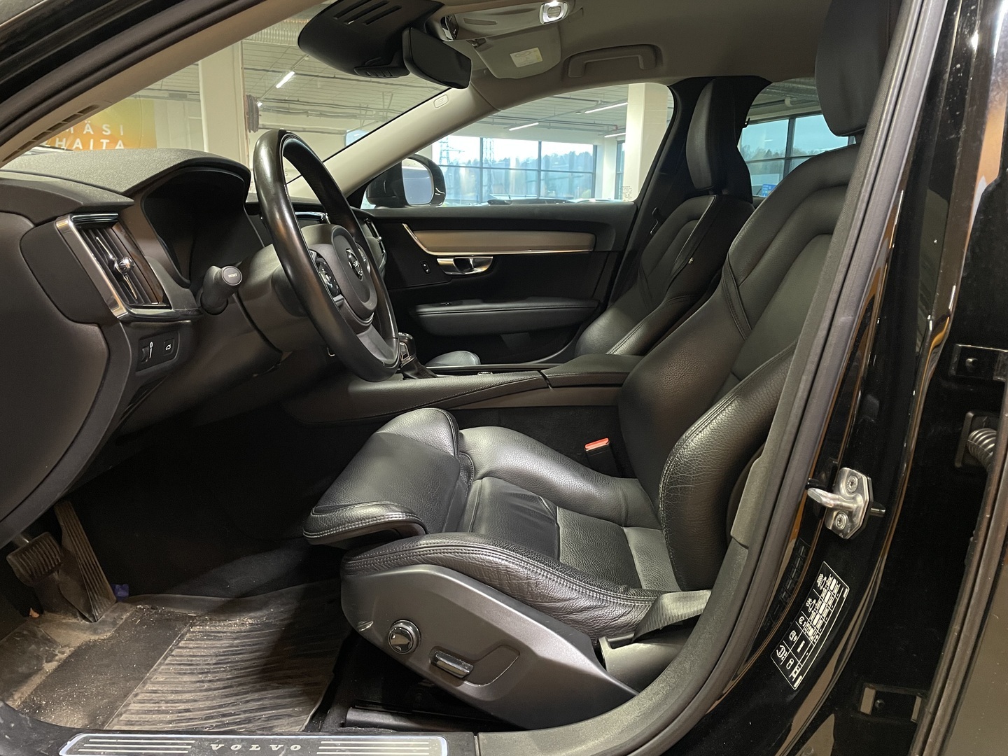 VOLVO V90 Cross Country 2019