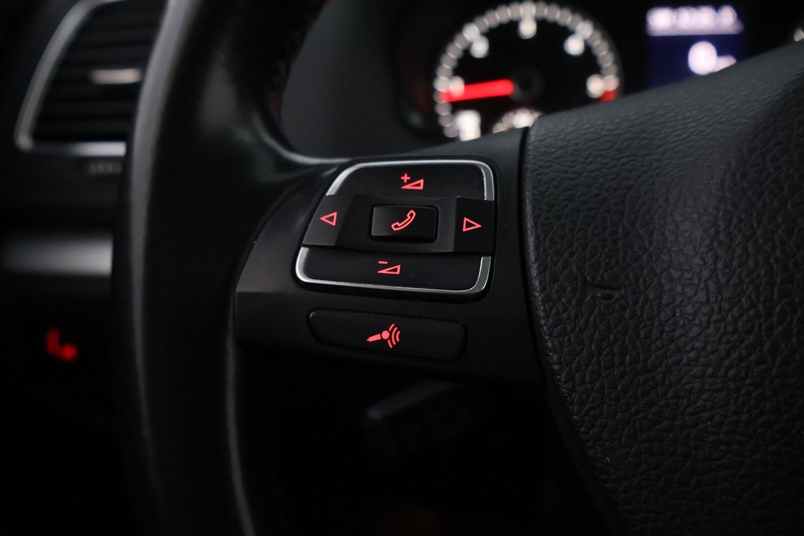 VOLKSWAGEN Sharan 2012