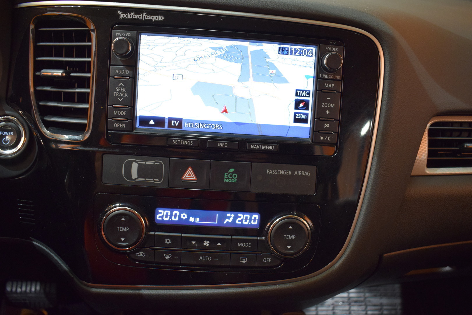 MITSUBISHI OUTLANDER PHEV 2014