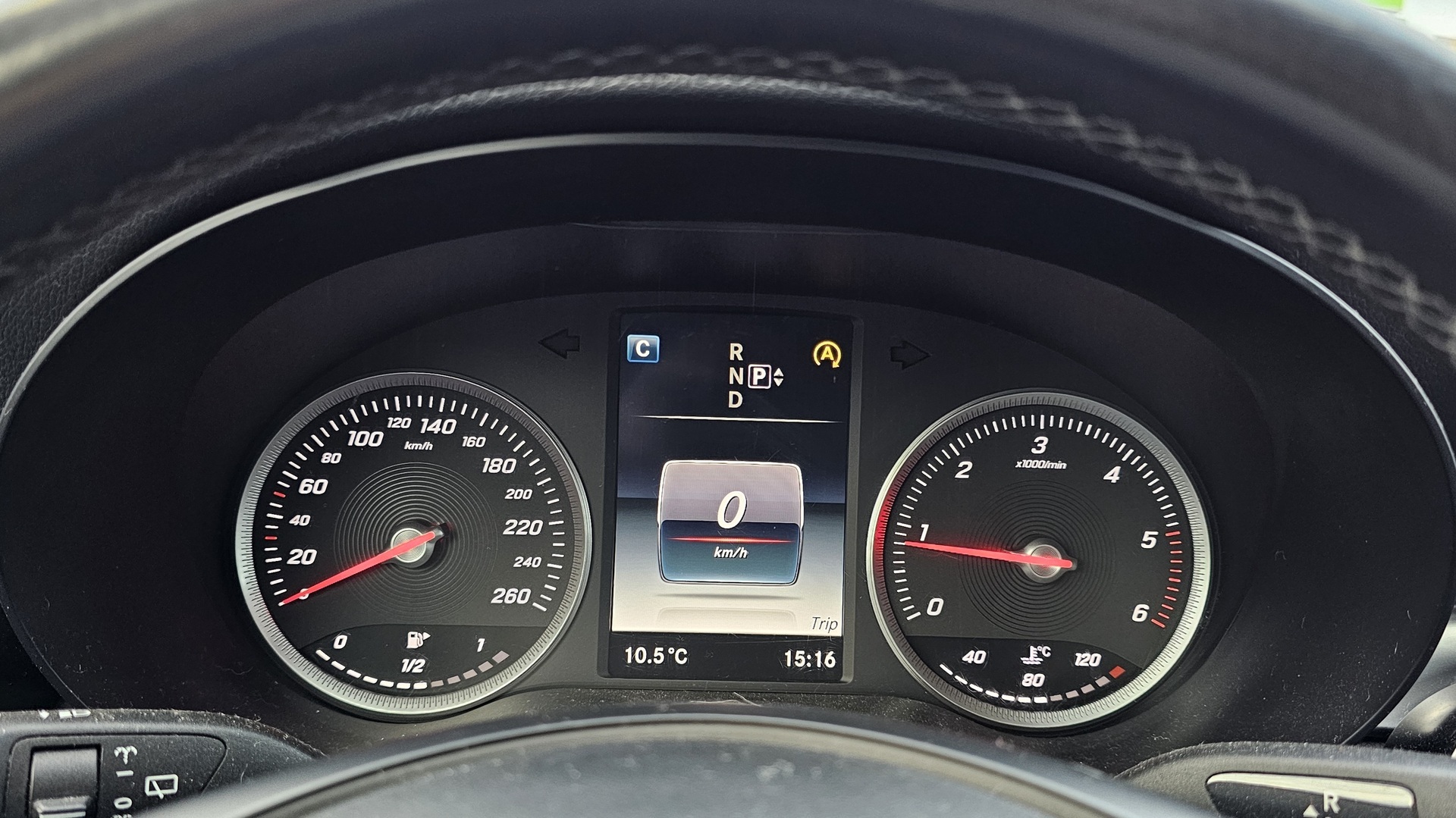 MERCEDES-BENZ C 2015