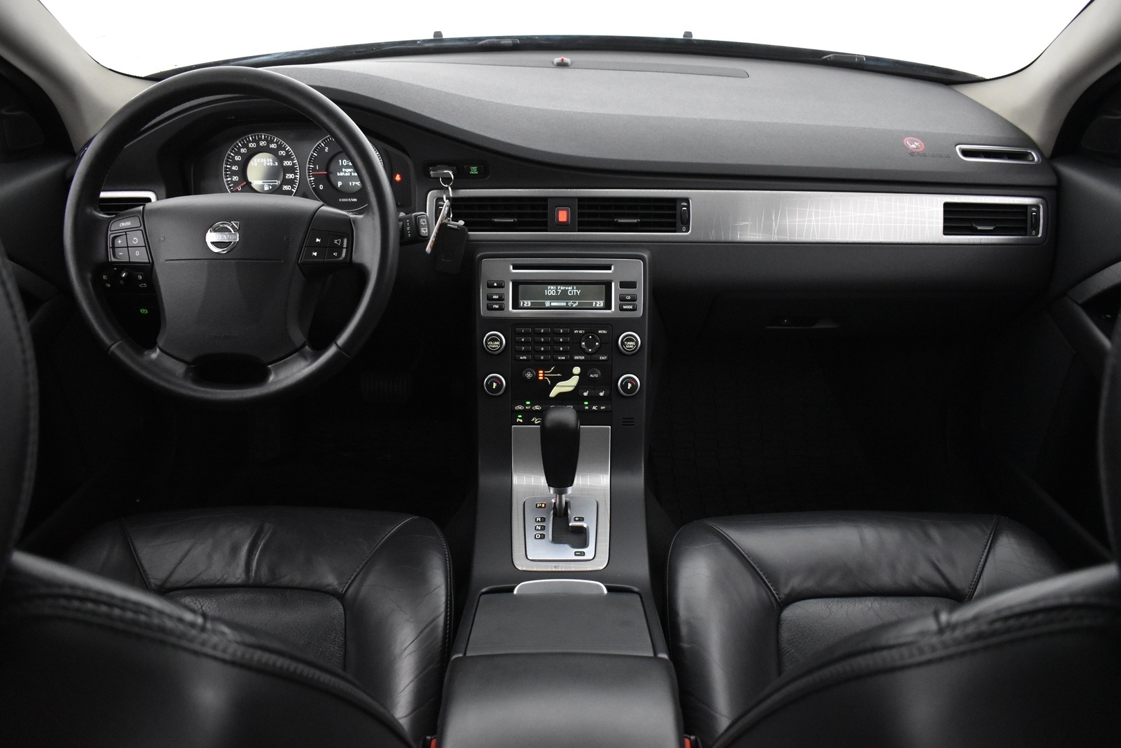 VOLVO XC70 2008