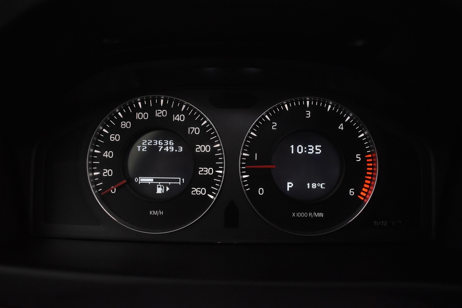 VOLVO XC70 2008