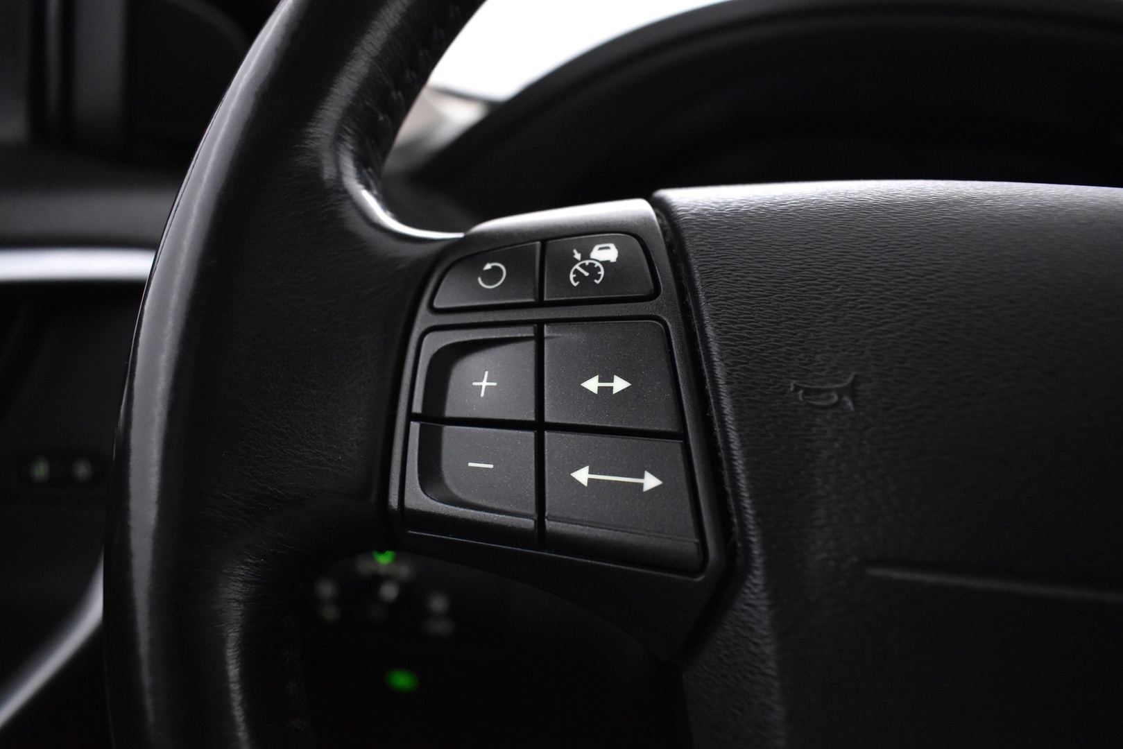 VOLVO XC60 2009