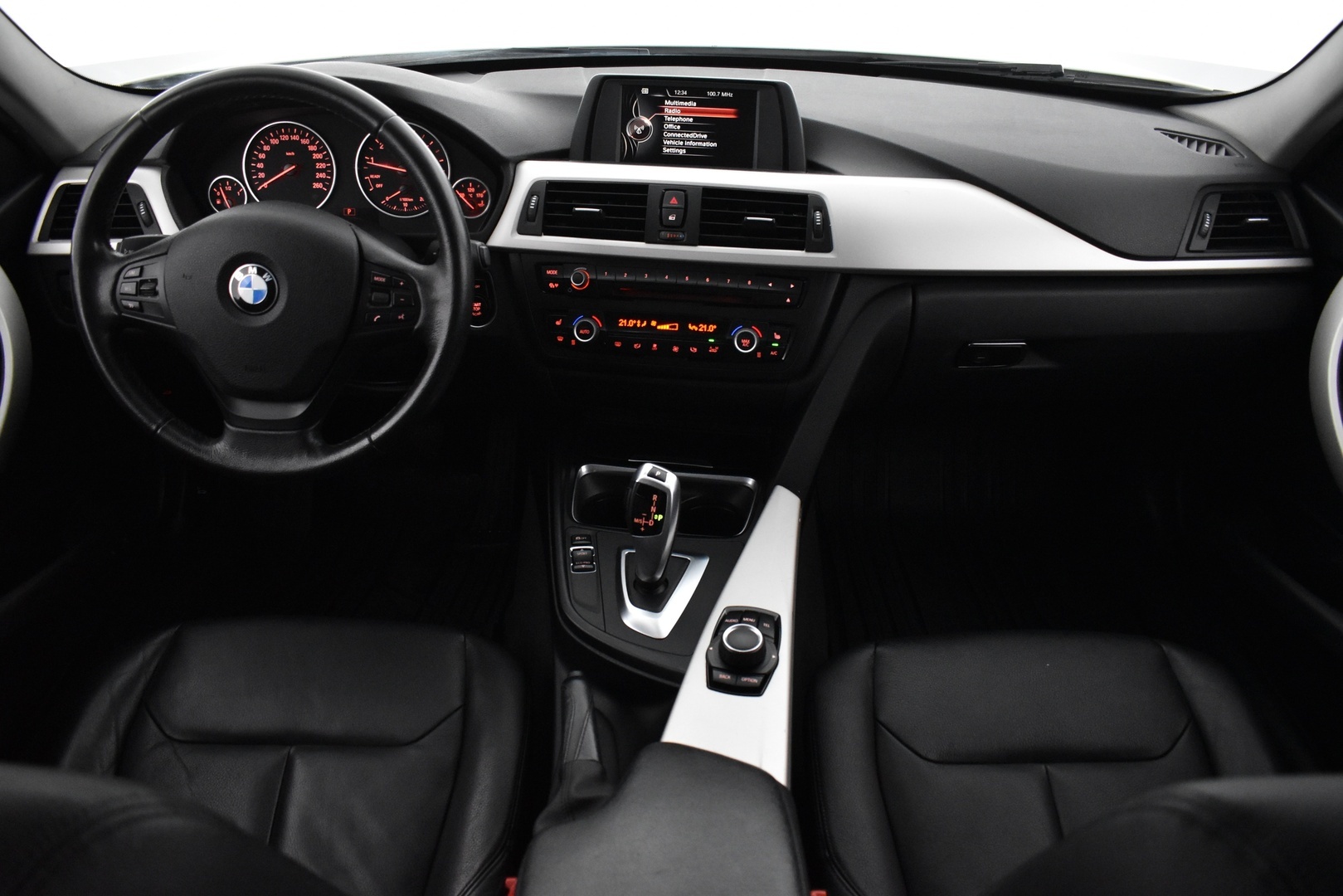 BMW 320 2015