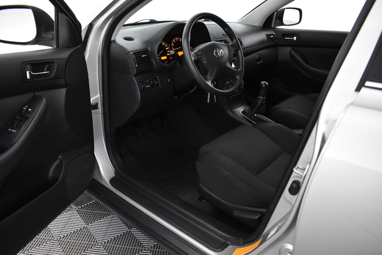 TOYOTA Avensis 2007