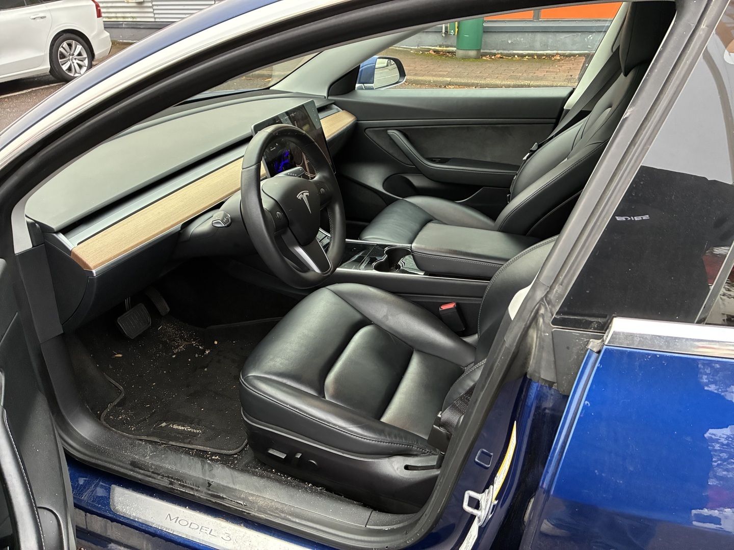 TESLA Model 3 2020