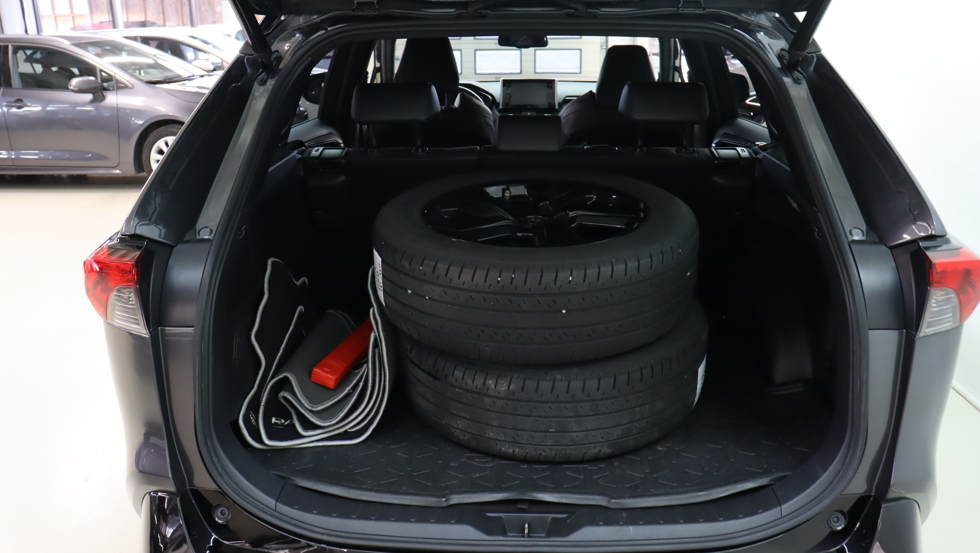 TOYOTA RAV4 2020