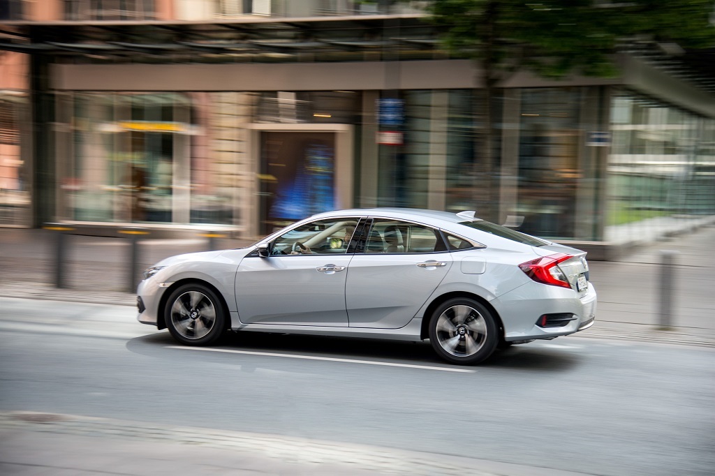 Honda Civic Sedan 182 hv Sport AT