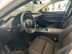 Sedan 2.5 M Hybrid e-Skyactiv G Centre-line AT 140hv Sis. met.väri, Talvirenkaat, Lämpöpaketti