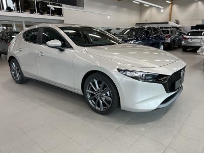 Mazda Mazda3 Hatchback 2.5 M Hybrid e-Skyactiv G Centre-line AT 140hv Sis Metväri, Talvirenkaat+Lämpöpaketti,
