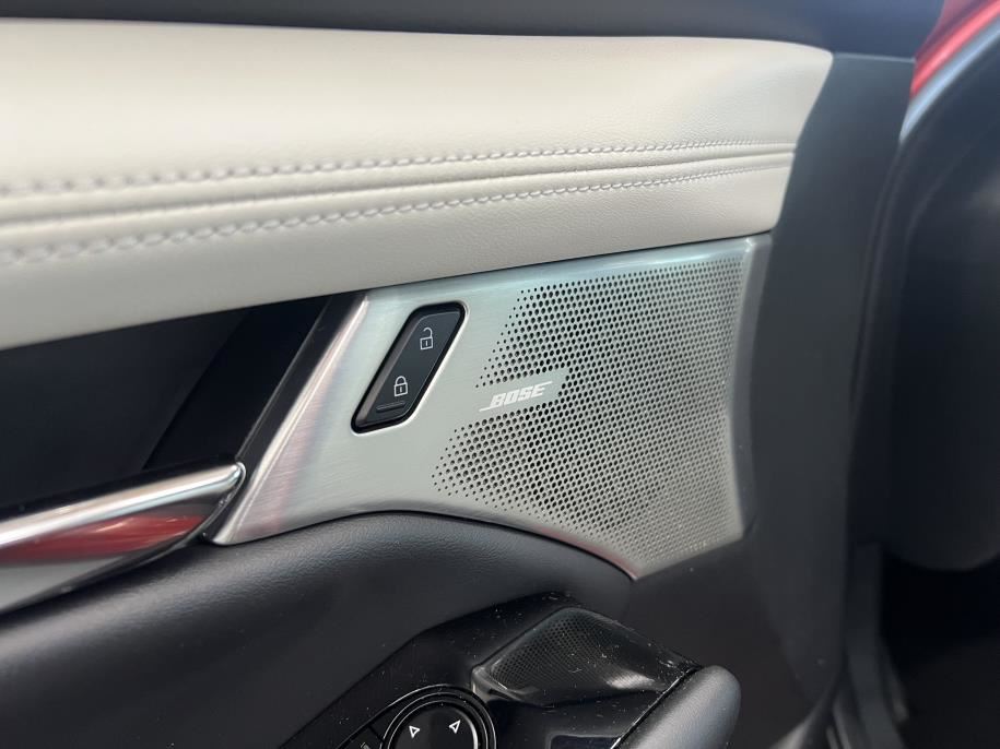 Sedan 2,0 (186hv) M Hybrid Skyactiv-X Elegance AT White leather Huippuvarusteet / Boseaudio