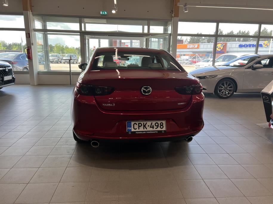Sedan 2,0 (186hv) M Hybrid Skyactiv-X Elegance AT White leather Huippuvarusteet / Boseaudio