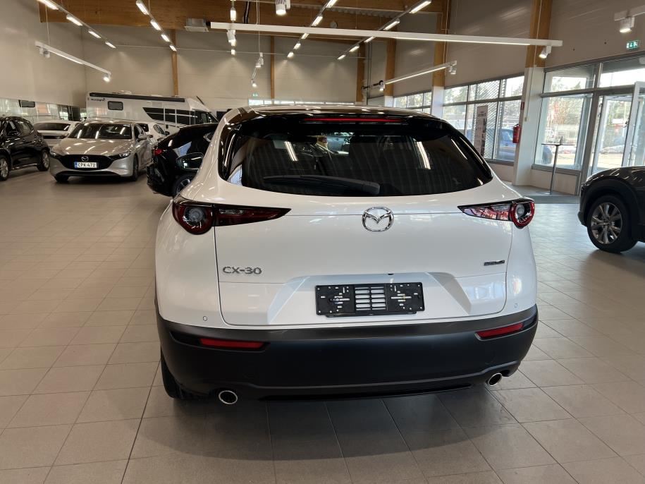 2,5 M Hybrid e-Skyactiv G Centre-line AT 140hv Sis. Talvirenkaat, Met.väri, Lämpöpaketti