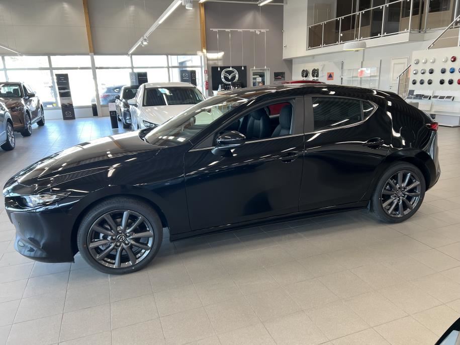 Hatchback 2.5 M Hybrid e-Skyactiv G Centre-line AT 140hv Sis. Talvirenkaat, Rahoitus 0% (+kulut),