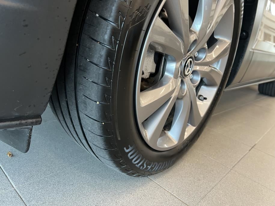 AWD 2,0 (186hv) M Hybrid e-Skyactiv-X Vision Plus MT