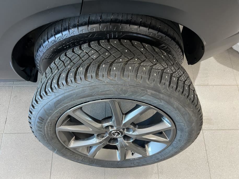 AWD 2,0 (186hv) M Hybrid e-Skyactiv-X Vision Plus MT