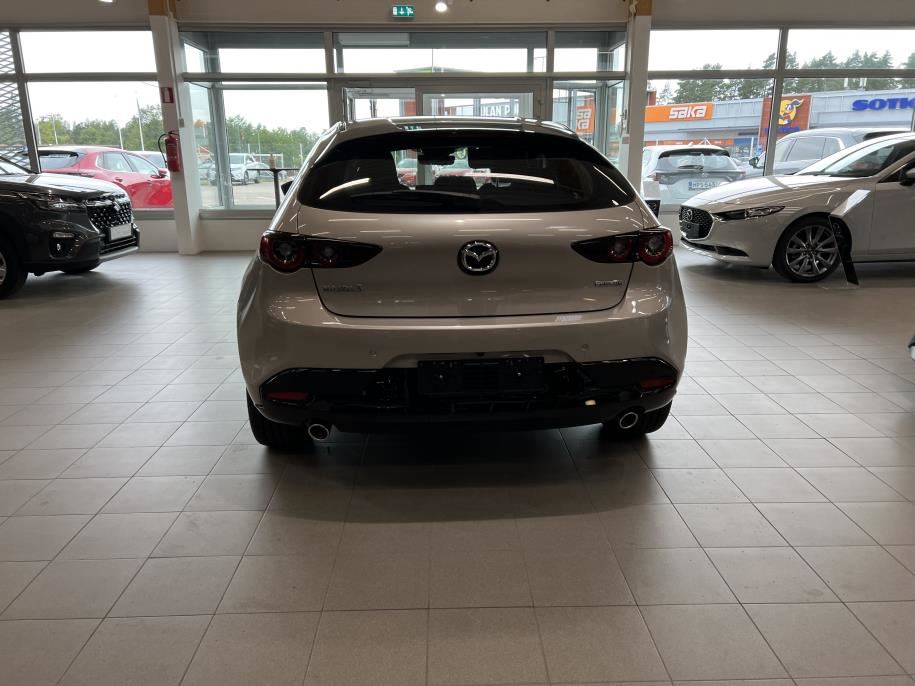 Hatchback 2.5 M Hybrid e-Skyactiv G Centre-line AT 140hv Sis Metväri, Talvirenkaat+Lämpöpaketti,
